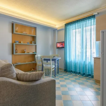 Fani'S Komi Apartments Extérieur photo